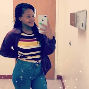 Meet your Posher, Dedricka